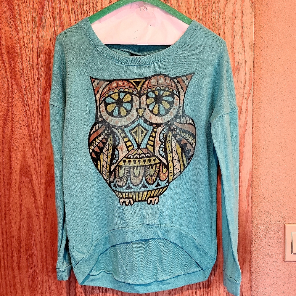 Sweatshirt
